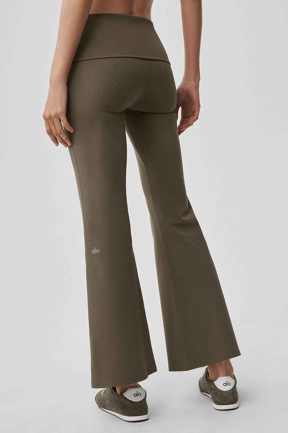 ALO Softsculpt 7/8 Foldover Flare Legging - Olive Tree