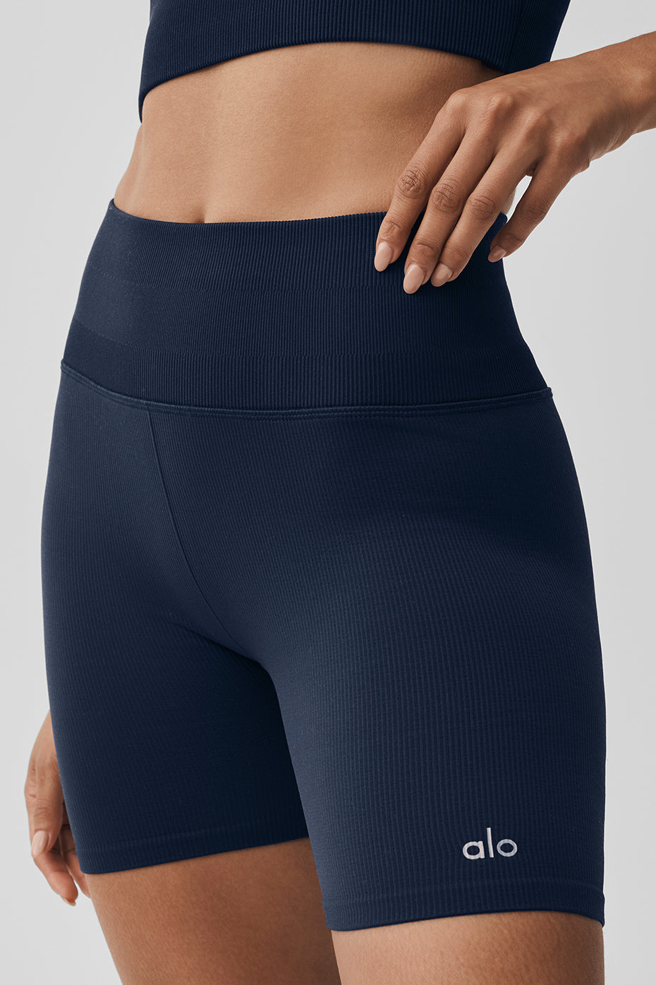 5 Seamless Ribbed Favorite Short - Navy