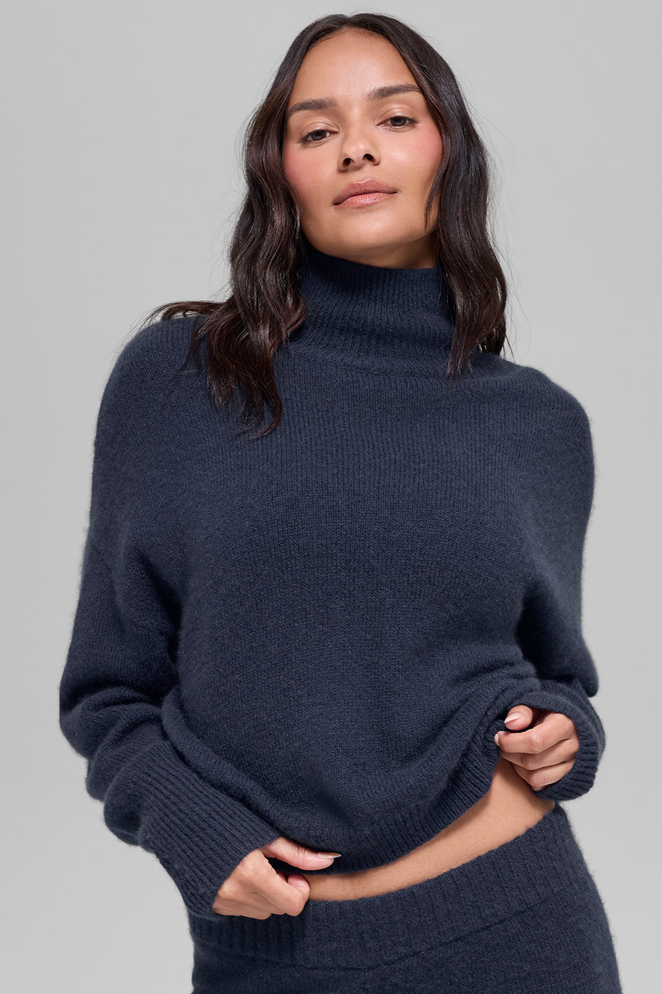 Wool Cashmere Cropped New Class Turtleneck Sweater - Navy